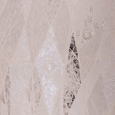 Immagina, 2014. Matita, gouache, acrilico e filo da cucire su tela grezza; 155x87cm.